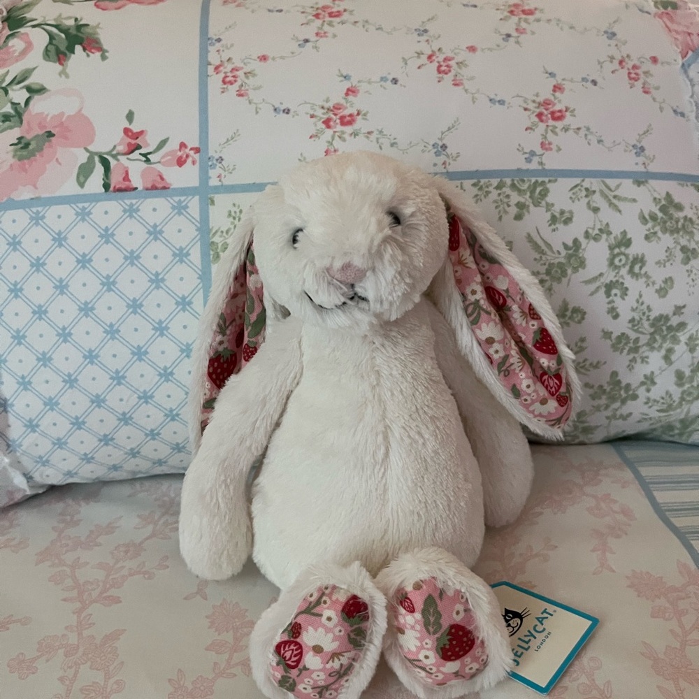 Jellycat Blossom Cream Bunny 'Berry' NWT!